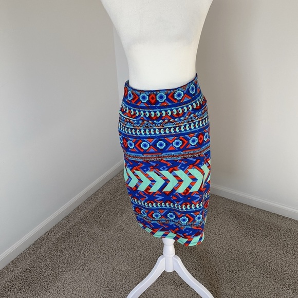 LuLaRoe Dresses & Skirts - Blue & Multicolor Print Skirt💕